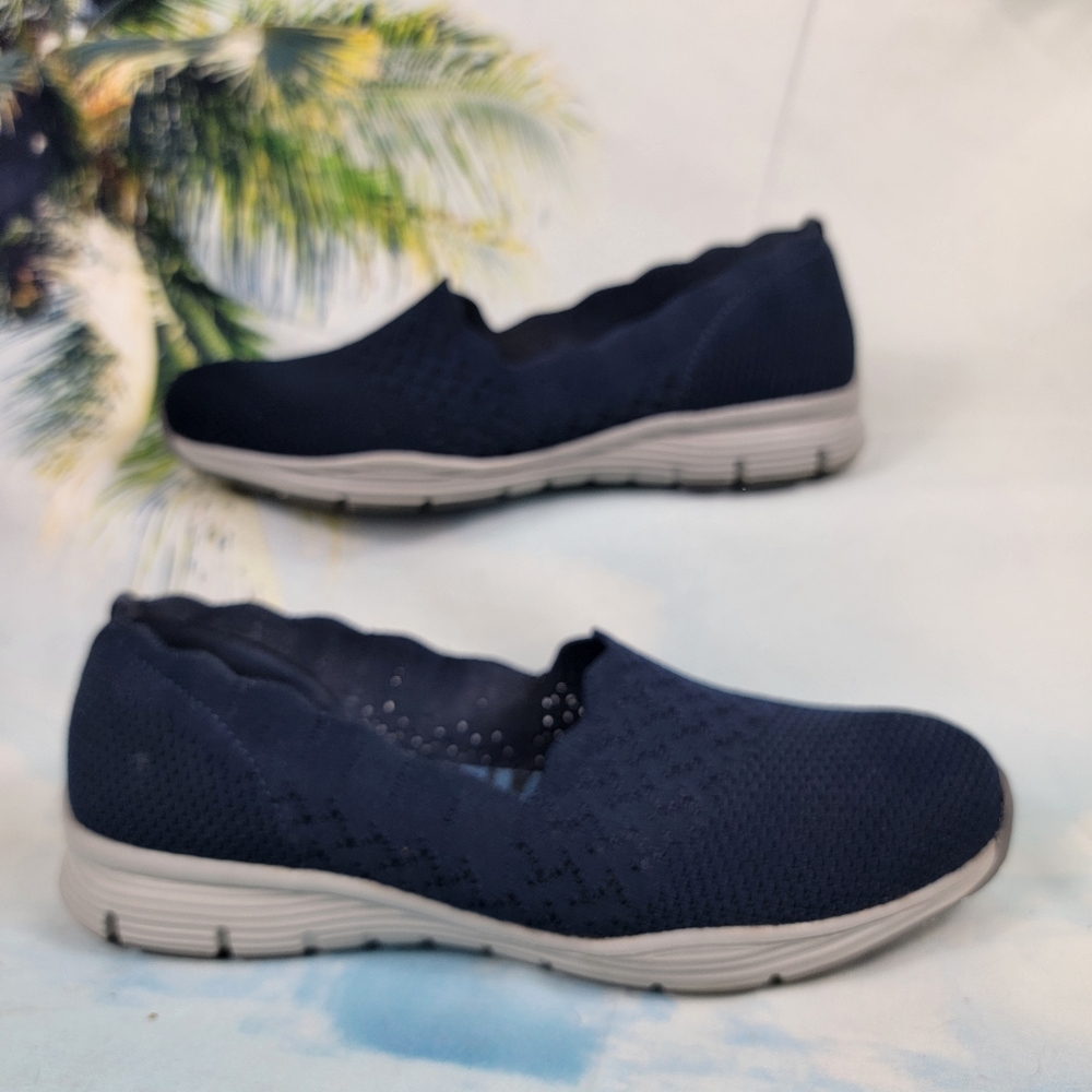 Skechers Seager Slip On Loafer Womens 7 Navy